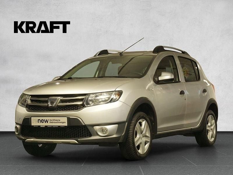 Platingrau Gebraucht 2013 Dacia Sandero Prestige Limousine | 6.800 € (Fairer Preis) - Bild 1/4