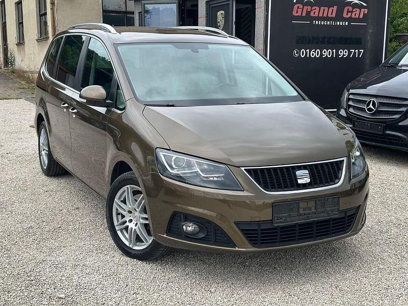 Braun Gebraucht 2011 Seat Alhambra Style Van / Kleinbus | 9.800 € (Guter Preis) - Bild 1/4