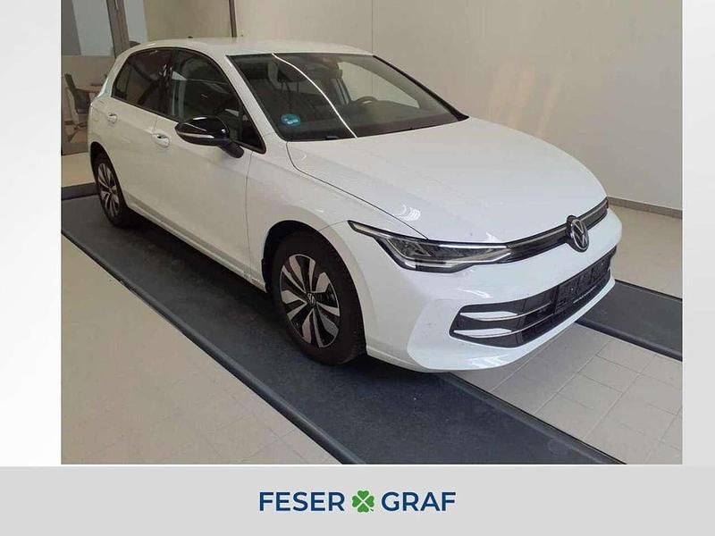 Pure white Gebraucht 2024 VW Golf VIII Goal Limousine | 23.740 € (Superpreis) - Bild 1/4