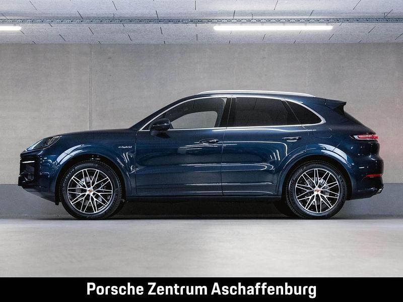 Nouă Porsche Cayenne 470 CP (345 kW) 2025 Albastru SUV