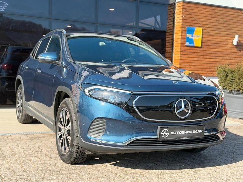 Gebraucht Mercedes EQA250 139 kW (190 PS) 2021 Blau SUV