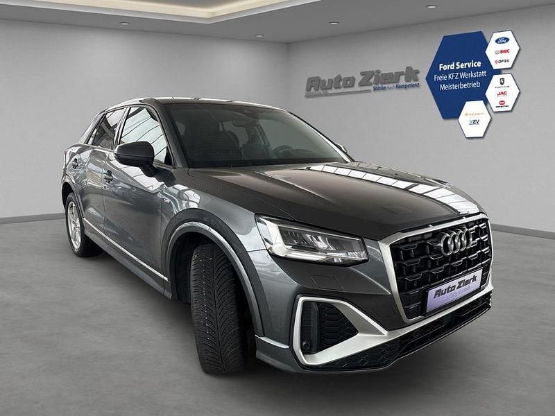 Gebraucht Audi Q2 S-Line 150 PS (110 kW) 2025 Daytonagrau perleffekt SUV