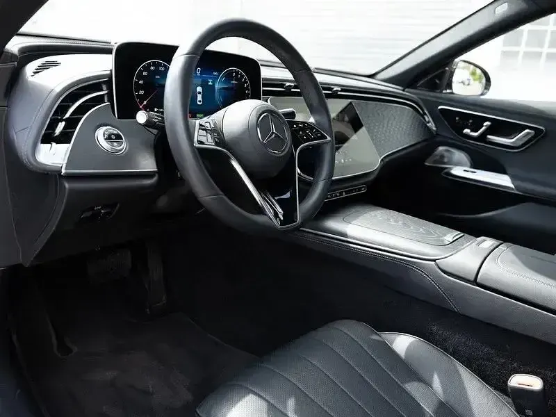 Gebraucht Mercedes E300 Exclusive 2024 Schwarz Limousine