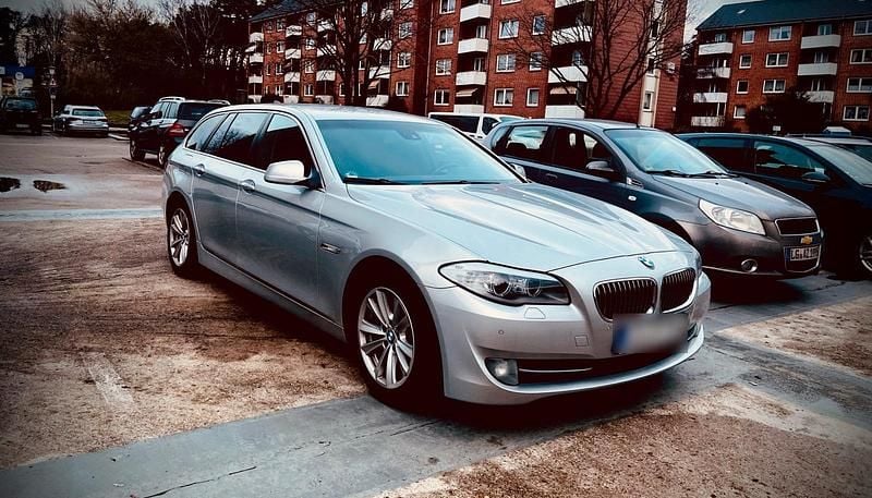 Gebraucht BMW 530 245 PS (180 kW) 2011 Silber Kombi