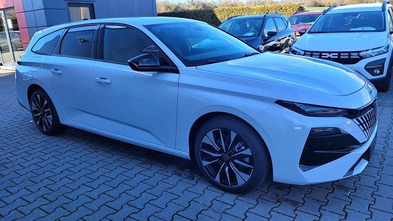 Neu Peugeot 308 SW Allure 145 PS (106 kW) 2026 Okenit weiß Kombi