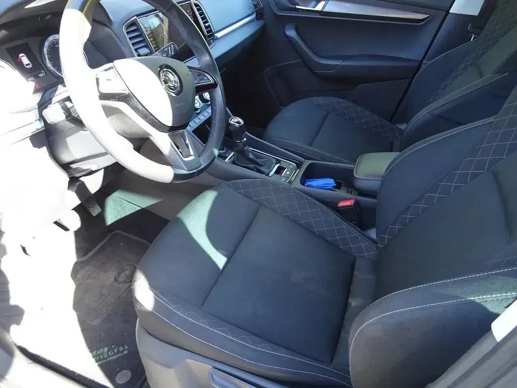 Gebraucht Skoda Karoq Ambition 150 PS (110 kW) 2019 Weiß SUV