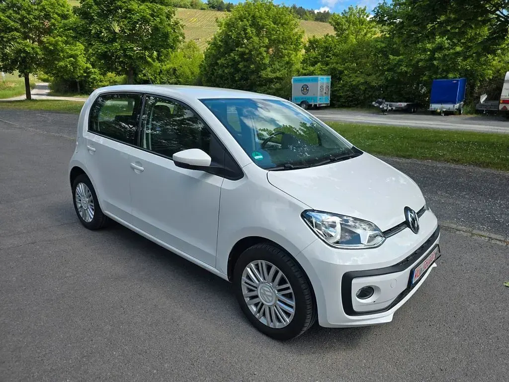 Używany VW up! move up! 75 KM (55 kW) 2019 Biały Hatchback