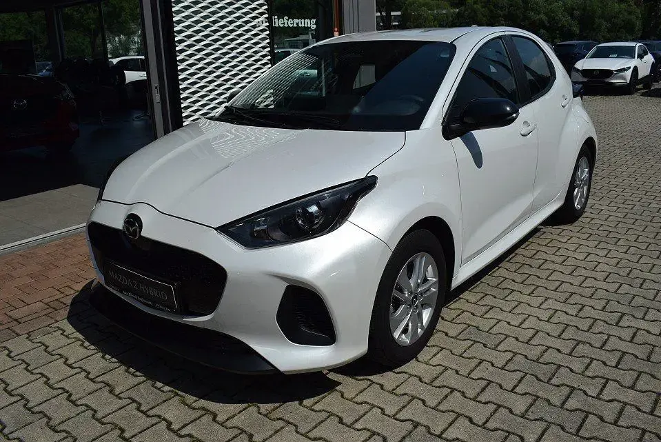 Gebraucht Mazda 2 Center-Line 116 PS (85 kW) 2025 Weiß Limousine