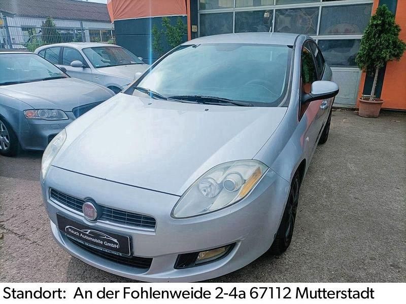 Grau Gebraucht 2007 Fiat Bravo Dynamic Kleinwagen | 790 € (Guter Preis) - Bild 1/4