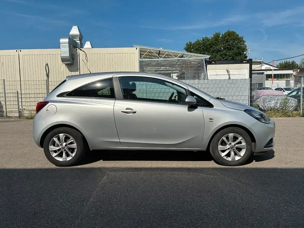 Gebraucht Opel Corsa Active 90 PS (66 kW) 2016 Silber Kleinwagen