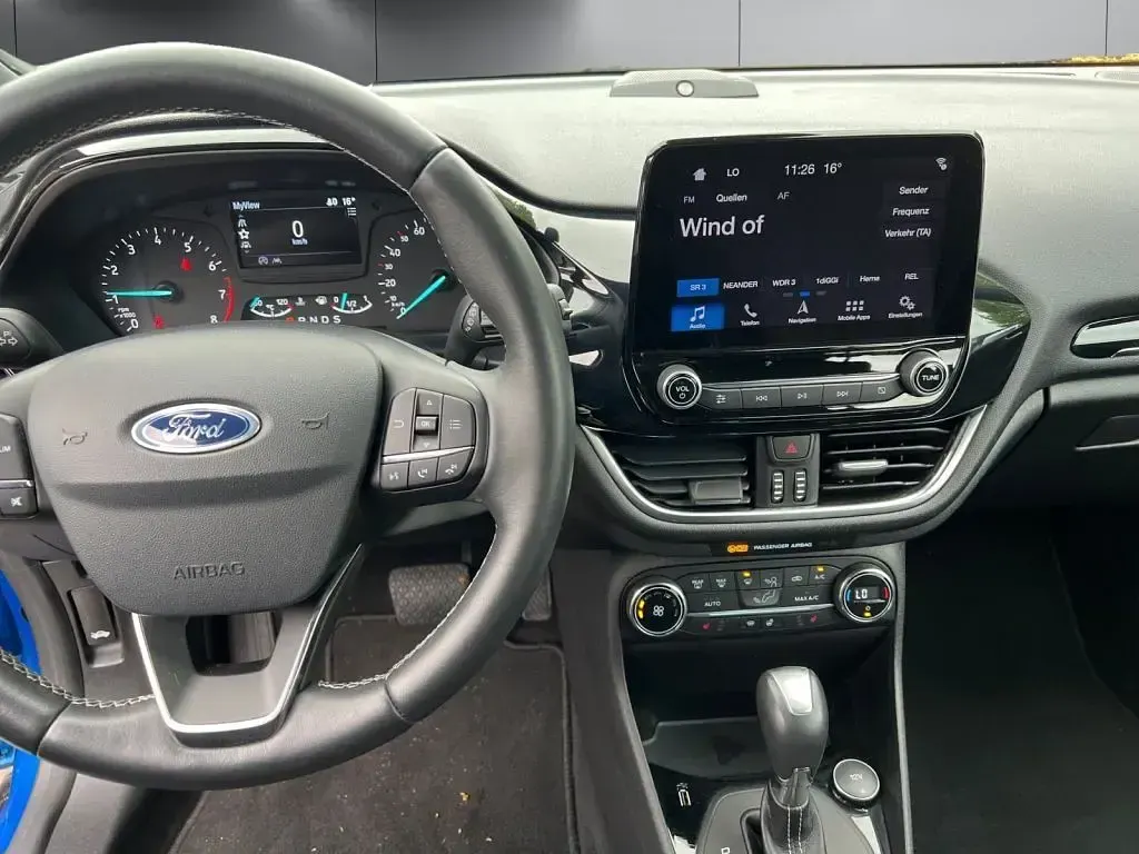 Gebraucht Ford Fiesta Active 101 PS (74 kW) 2019 Blau Kleinwagen