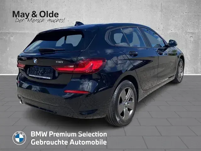 Gebraucht BMW 118 Advantage 136 PS (100 kW) 2023 Schwarz Kleinwagen
