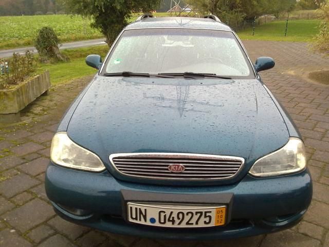 Gebraucht Kia Clarus 116 PS (85 kW) 1998 Blau Kombi