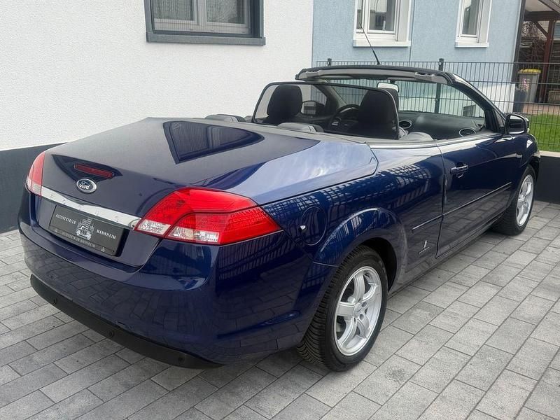 Gebraucht Ford Focus Cabriolet Trend 101 PS (74 kW) 2010 Blau Cabrio