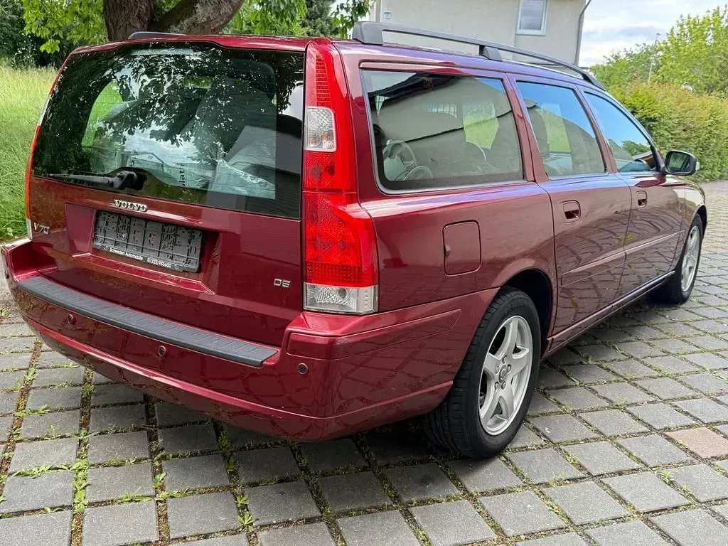 Gebraucht Volvo V70 185 PS (136 kW) 2006 Rot Kombi