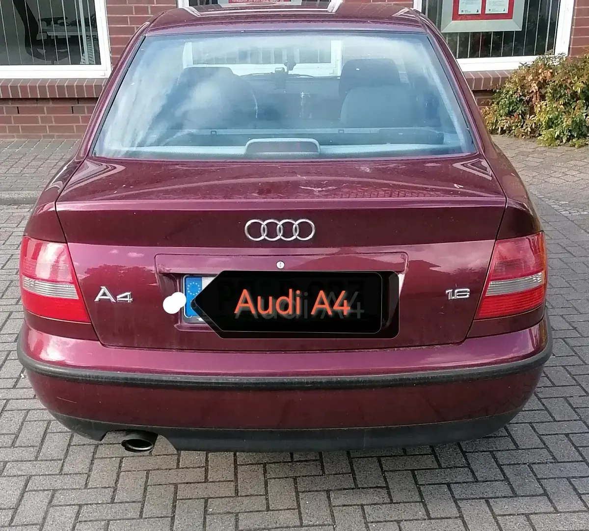Gebraucht Audi A4 105 PS (77 kW) 2000 Rot Limousine