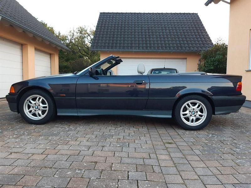 Gebraucht BMW 318 Cabriolet 116 PS (85 kW) 1995 Violet Cabrio
