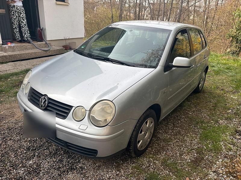 Gebraucht VW Polo 55 PS (40 kW) 2004 Silber Kleinwagen