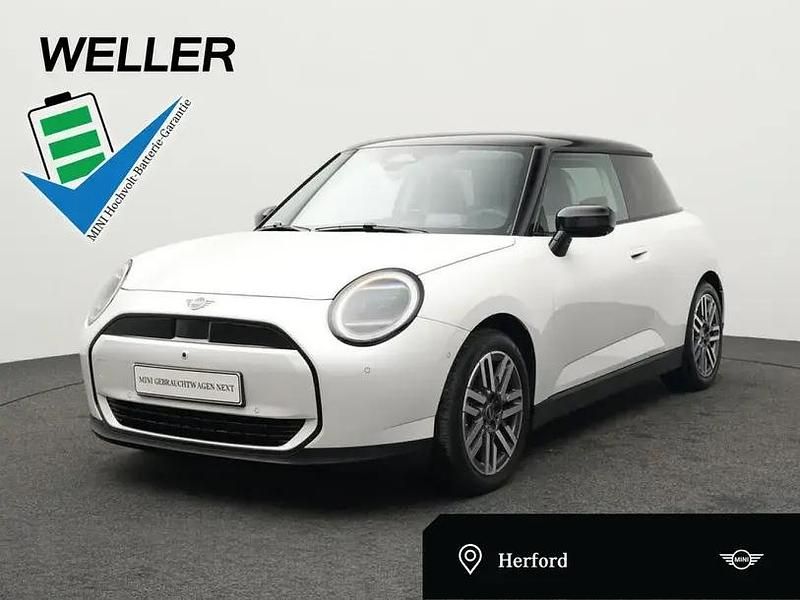 Second-hand Mini Cooper Classic 135 kW (184 CP) 2024 Alb Hatchback