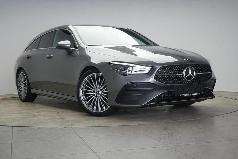 Gebraucht Mercedes CLA200 Shooting Brake Advanced 163 PS (119 kW) 2025 Grau Kombi