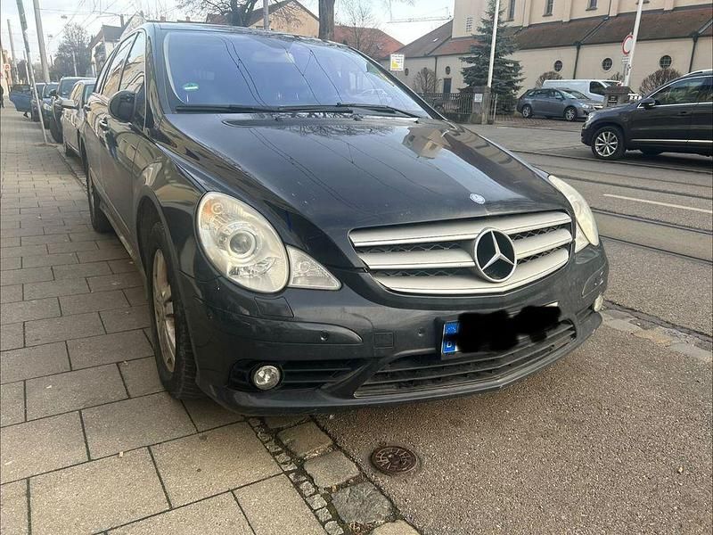 Schwarz Gebraucht 2008 Mercedes R320 Van / Kleinbus | 7.000 € (Guter Preis) - Bild 1/4