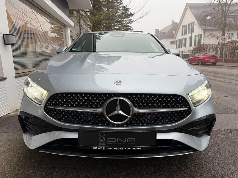 Gebraucht Mercedes A250 Advanced Plus 163 PS (119 kW) 2024 Silber Limousine
