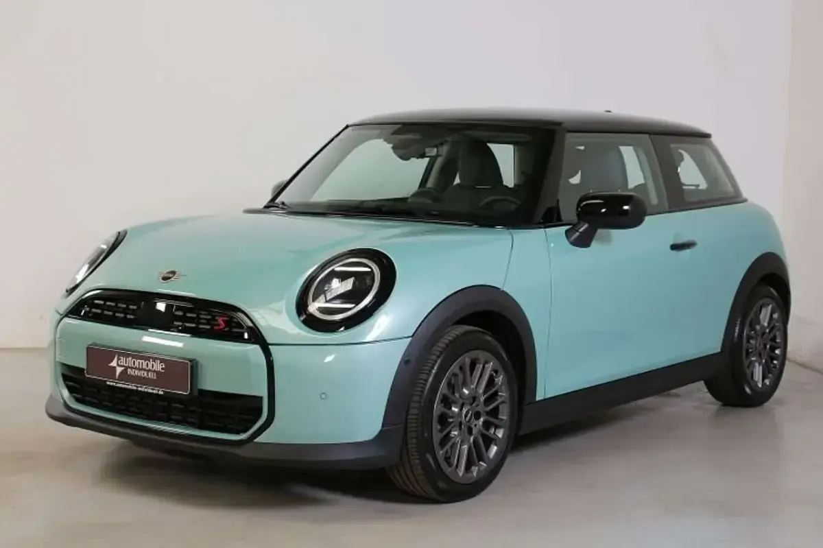 Gebraucht Mini Cooper S Coupé Classic 204 PS (150 kW) 2024 Grün Coupé