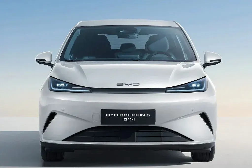 Neu BYD Dolphin Boost 155 kW (212 PS) 2026 Weiß Kleinwagen
