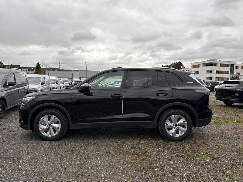 Neu VW Tiguan 150 PS (110 kW) 2026 Schwarz SUV