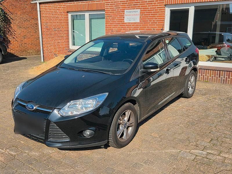 Gebraucht Ford Focus 125 PS (91 kW) 2014 Schwarz Kombi
