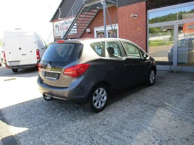 Gebraucht Opel Meriva 120 PS (88 kW) 2012 Grau Van / Kleinbus