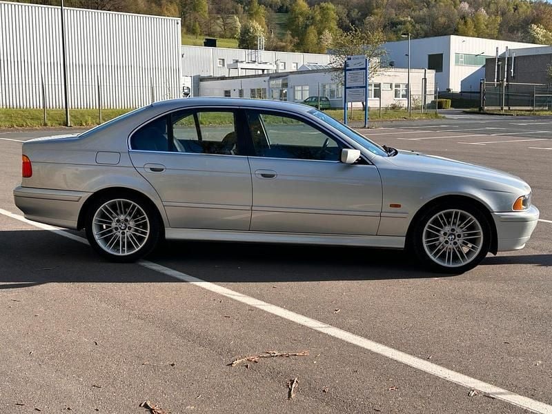 Usata BMW 520 170 CV (125 kW) 2001 Argento Berlina