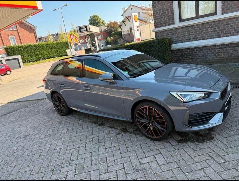 Second-hand Cupra Leon 245 CP (180 kW) 2020 Gri Break