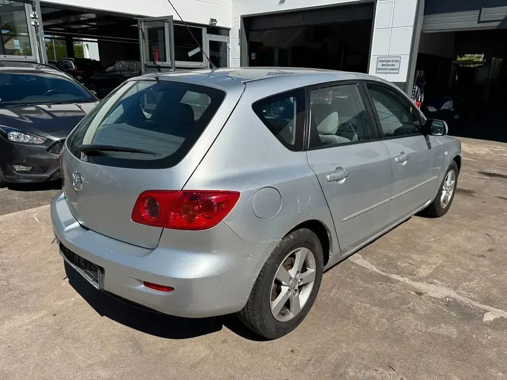 Gebraucht Mazda 3 Comfort 105 PS (77 kW) 2004 Silber Limousine