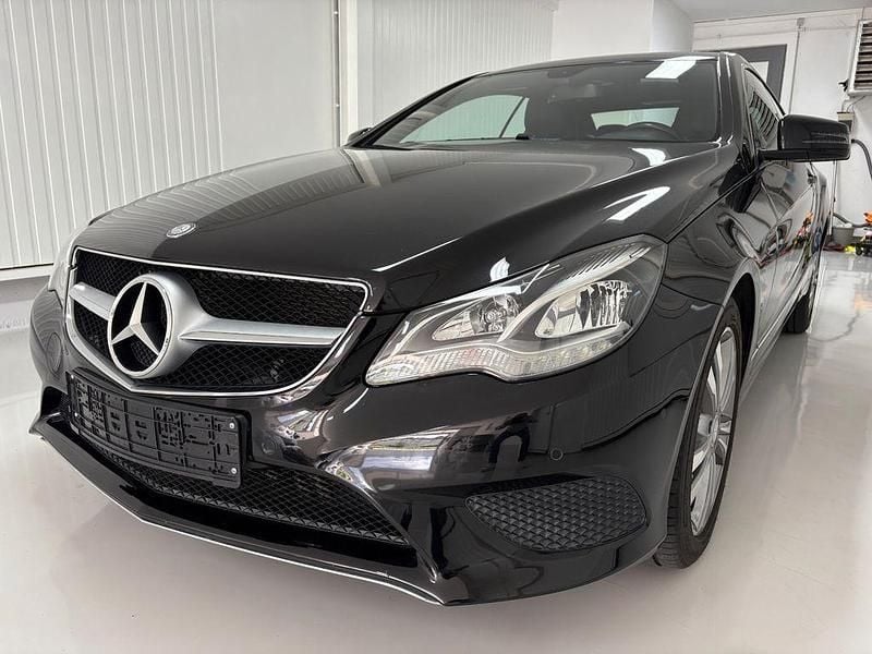 Schwarz Gebraucht 2015 Mercedes E200 Coupé | 16.950 € (Fairer Preis) - Bild 1/4