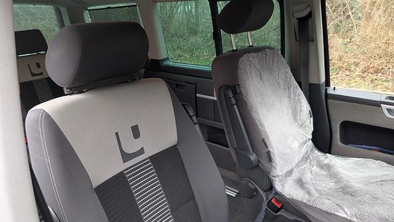 Second-hand VW T5 175 CP (128 kW) 2009 Negru Van