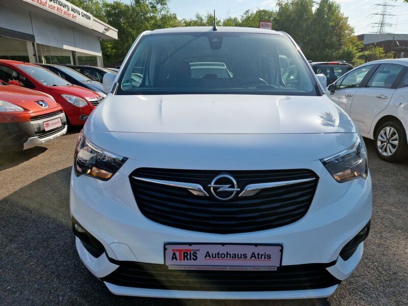 Weiß Gebraucht 2019 Opel Combo Life Edition Van / Kleinbus | 9.500 € (Fairer Preis) - Bild 1/4