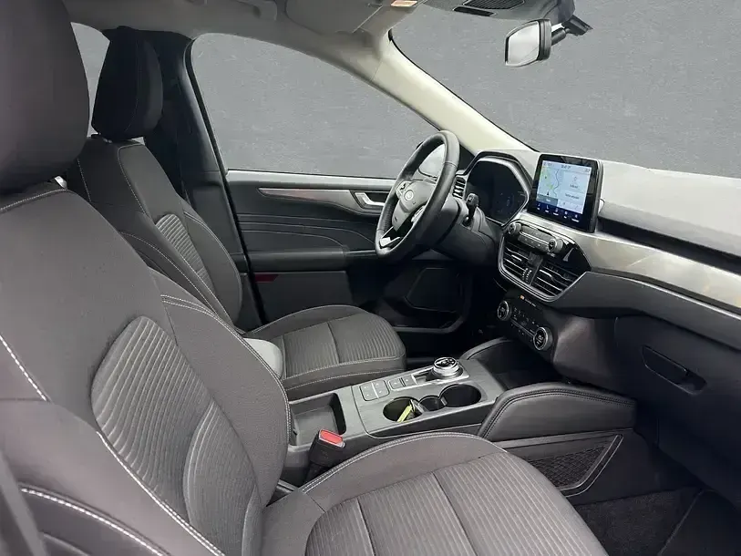 Gebraucht Ford Kuga 152 PS (111 kW) 2022 Andere SUV