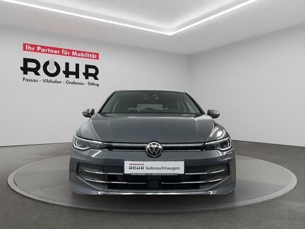 Gebraucht VW Golf VIII 150 PS (110 kW) 2024 Grau (delfingrau) Limousine