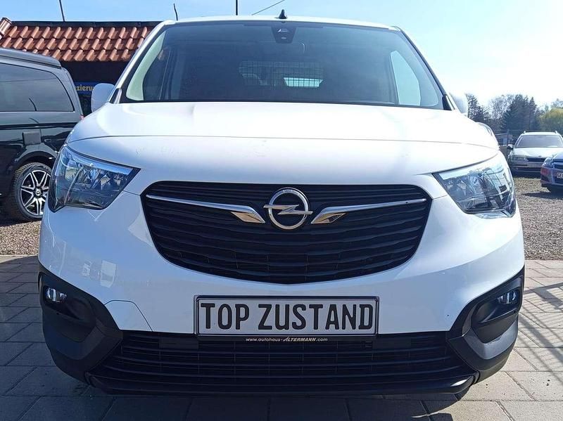 Gebraucht Opel Combo 102 PS (75 kW) 2020 Weiß Van / Kleinbus