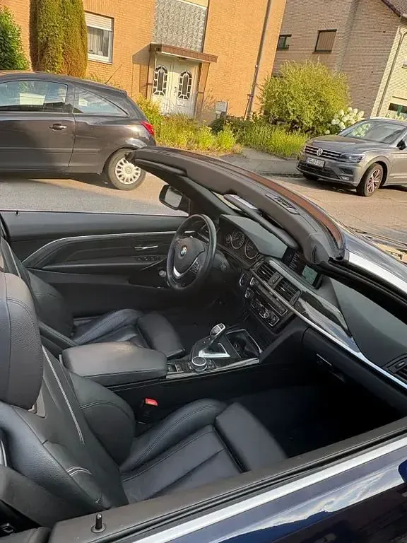 Gebraucht BMW 440 Sport Line 326 PS (239 kW) 2016 Blau Cabrio