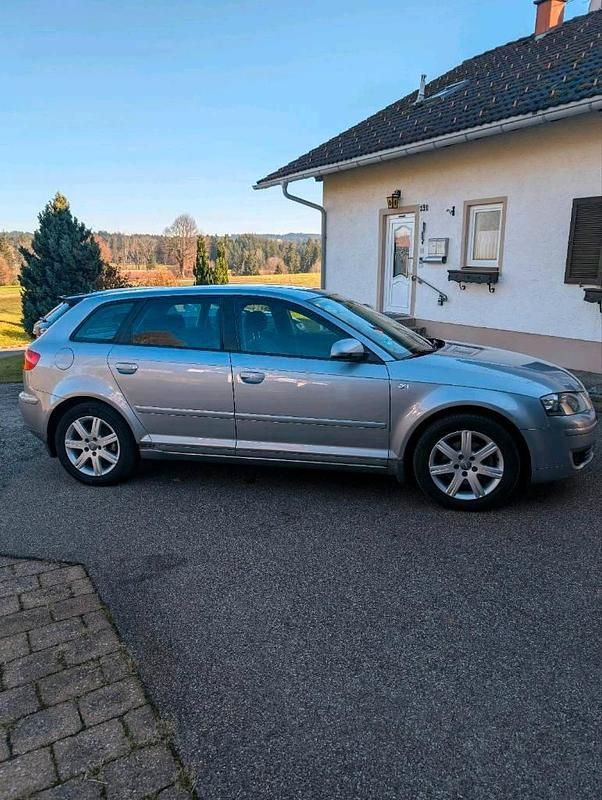 Silber Gebraucht 2008 Audi A3 Kleinwagen | 4.000 € (Guter Preis) - Bild 1/4