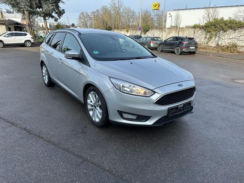 Silber Gebraucht 2016 Ford Focus Titanium Kombi | 6.850 € (Guter Preis) - Bild 1/4