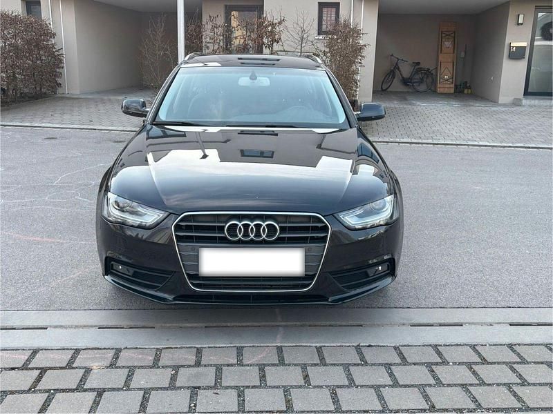 Gebraucht Audi A4 Sport 120 PS (88 kW) 2013 Grau Kombi