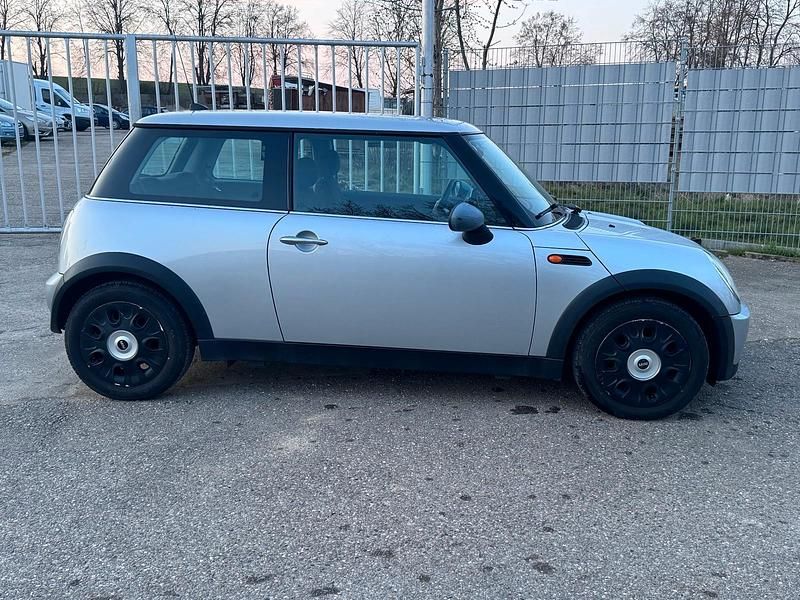 Second-hand Mini Cooper 90 CP (66 kW) 2006 Argintiu Hatchback