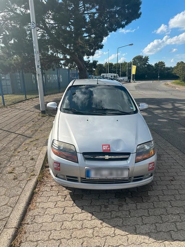 Silber Gebraucht 2006 Chevrolet Kalos Kleinwagen | 3.000 € - Bild 1/4