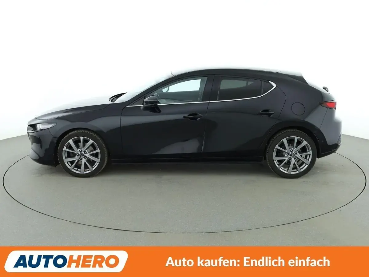 Gebraucht Mazda 3 Selection 122 PS (89 kW) 2019 Schwarz Limousine