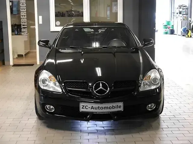 Gebraucht Mercedes SLK200 184 PS (135 kW) 2010 Schwarz Cabrio