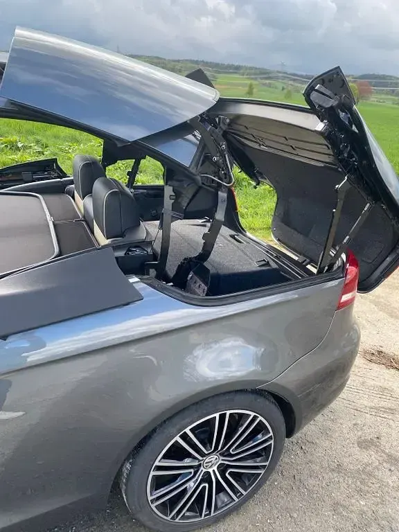 Gebraucht VW Eos 140 PS (102 kW) 2011 Grau Cabrio