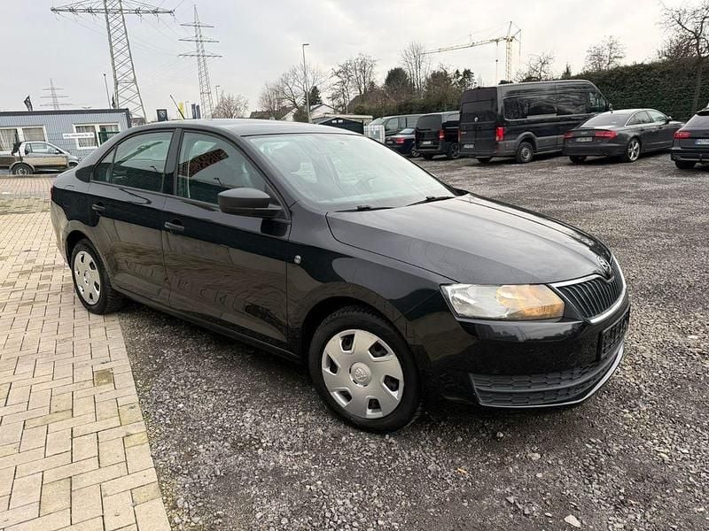 Gebraucht Skoda Rapid Active 75 PS (55 kW) 2013 Schwarz Kleinwagen